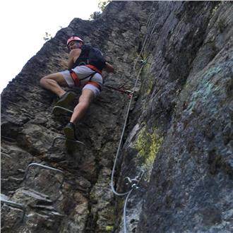 Nouveau à L’Apistomaque!
Location de matériel Via ferrata/escalade 🦧